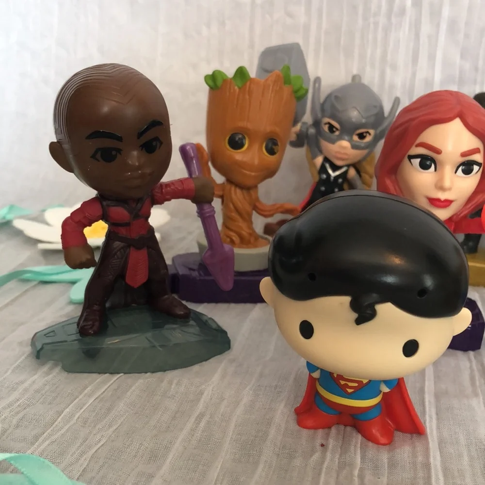MARVEL & DC COMICS action figures toys lot of 12 Groot Superman The Joker +